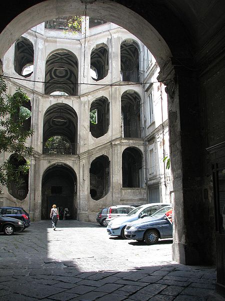 scala palazzo sanfelice a napoli